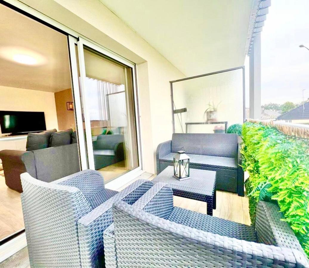 L'Atelier Chic - Wifi Fibre - Parking Privee - Balcon - Netflix Apartment Lanester Exterior photo